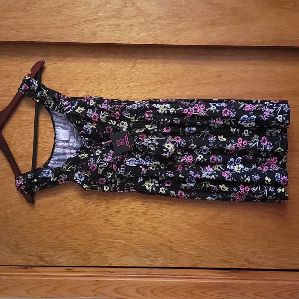 No Boundaries- NWT Floral Minidress & Face Mask w/Built in Bra- Size XS